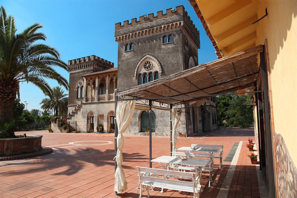 Castello D'Urso Somma B&B 卡塔尼亚 外观 照片
